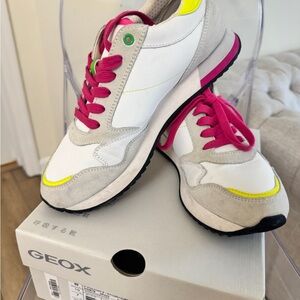 Geox Women's Sneakers in White and Bright Pink